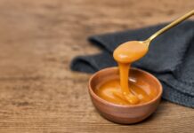 Why Manuka Honey Needs the Champagne Treatment