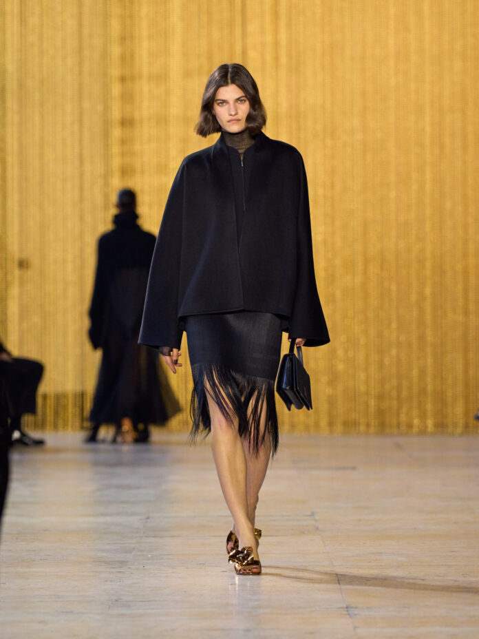 Akris_01_ROS_Front_FW26_3x4_031-1980x2640