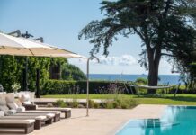 From Deck to Villa: How the Riviera’s Yacht Set Books Summer Now