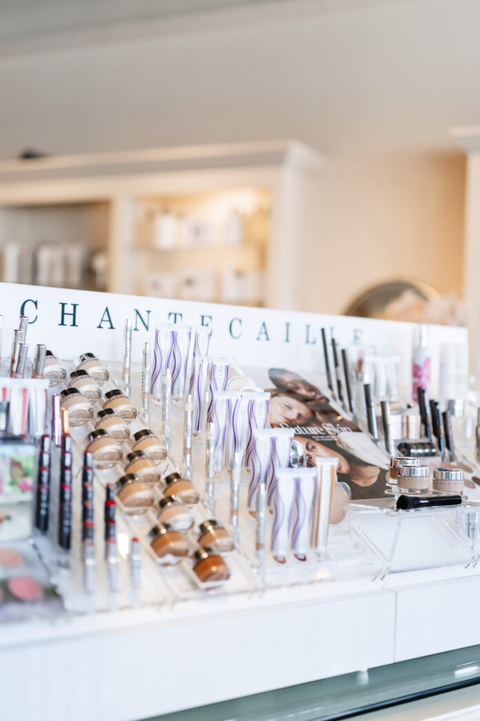Woo-Makeup_Chantecaille-1980x2969