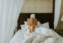 What Makes a Luxury Hotel Bed So Good?