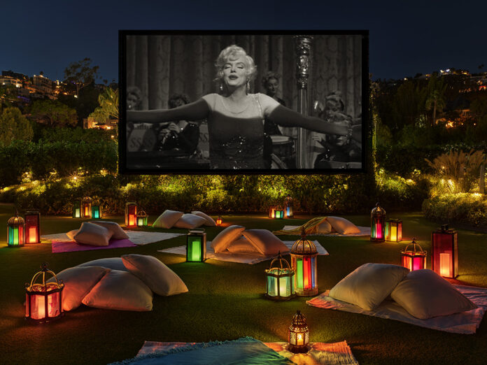 The-Roof-at-PUBLIC-West-Hollywood-4-Courtesy-of-Ian-Schrager-Company