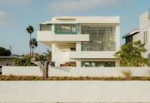 Lovell Beach House by Schindler Listed in Newport Beach
